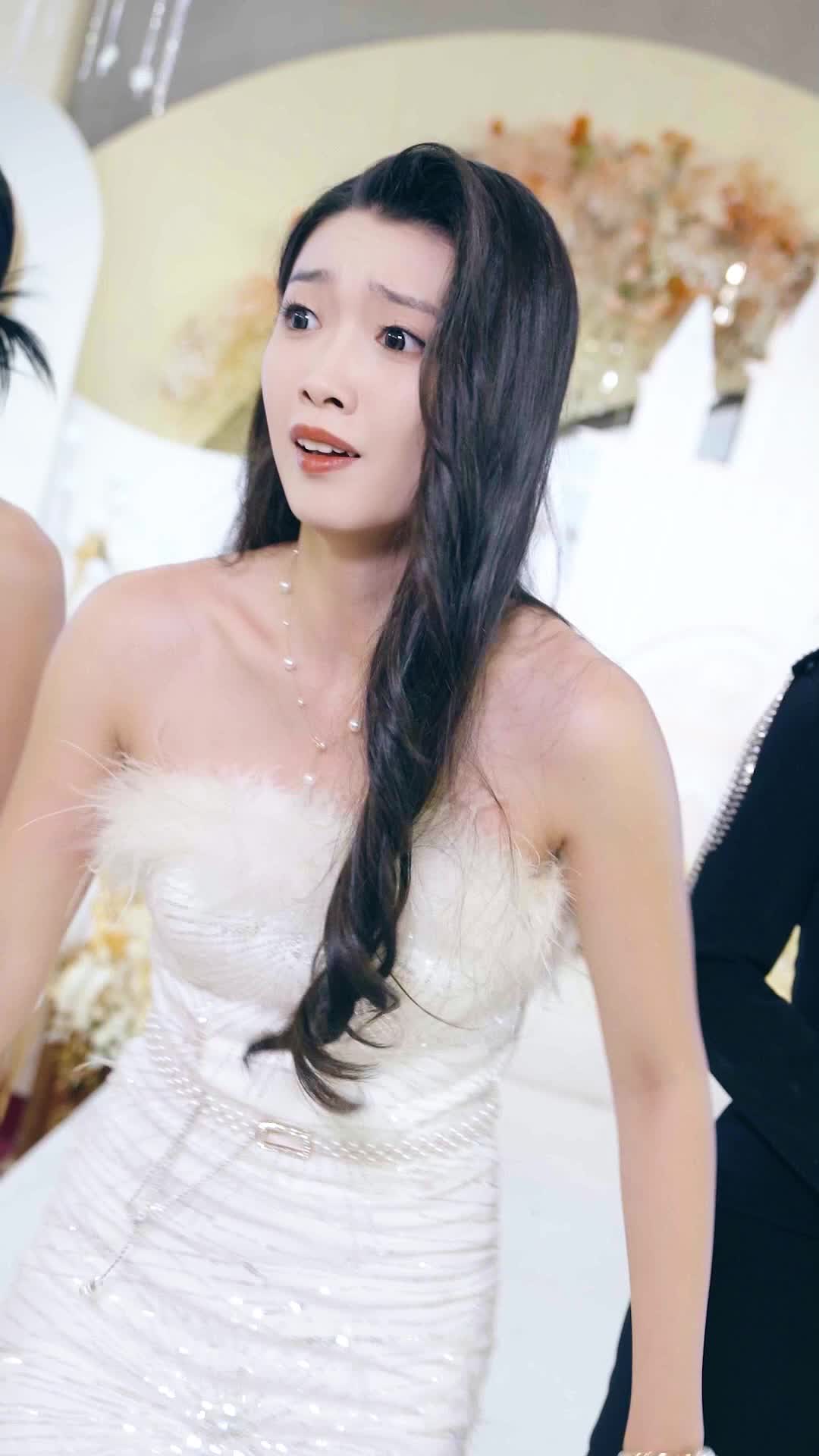 الحلقة 6 - على بابك ستة أطفال ينادونك أبًا